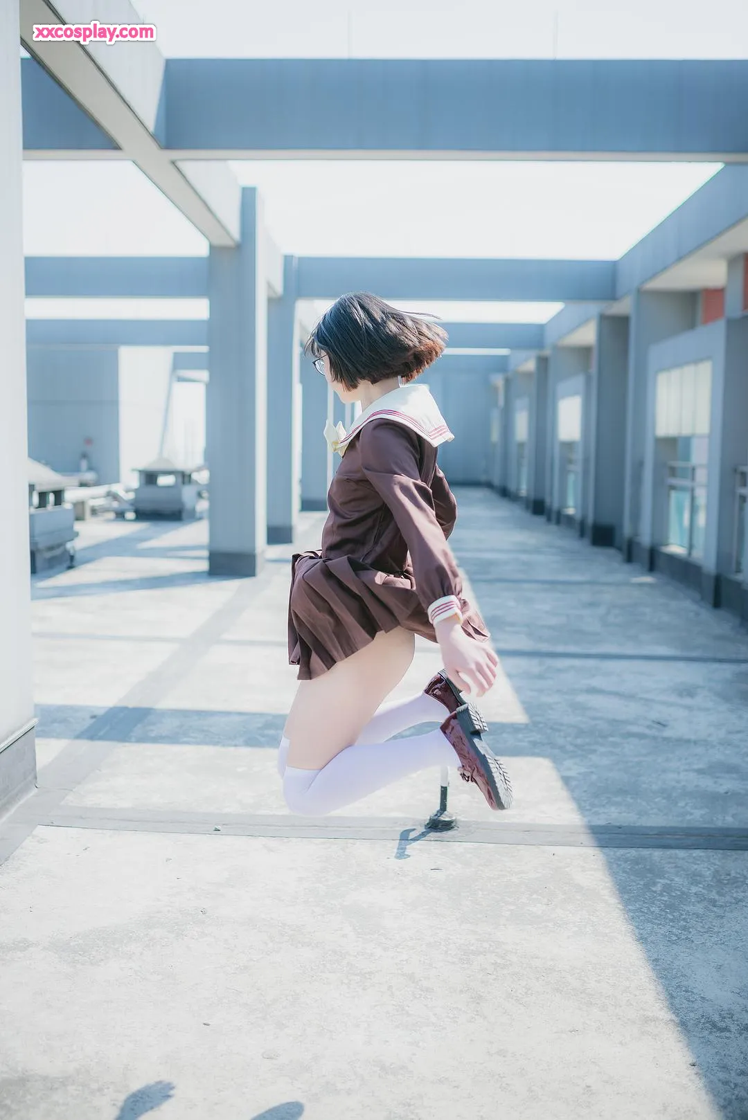 Yuzuki: Rooftop JK Exposure